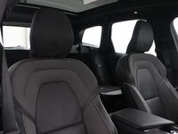 tweedehands Volvo XC60 B4 Plus Dark | GRIJS KENTEKEN | Panoramadak | Stoel+Stuurverwarming | 19 Inch | Camera | Keyless
