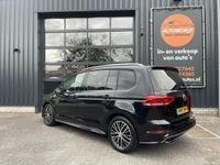 Occasion VW Touran R-line 150 PK (110 kW) 2016 Zwart MPV