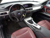 tweedehands BMW 318 318 i High Executive- Leder Interieur / Navi / Park