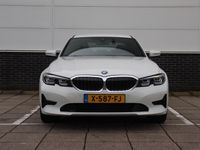 tweedehands BMW 320e 3-SERIE- Navigatie - Stoelverwarming