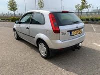 tweedehands Ford Fiesta 1.3 Style Zilver 2006 Stuurbekr. Nieuwe APK!