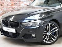 Occasion BMW 330 Executive 2019 Zwart (metallic) Stationwagen
