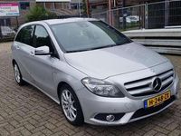 Occasion Mercedes B180 Ambition 122 PK (89 kW) 2012 Zilver MPV