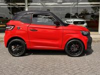 Nieuw Ligier JS50 2025 Rood Hatchback