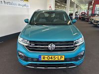 tweedehands VW T-Cross - 1.0 TSI 2x R-Line Automaat | Digital dashboard | Adaptieve cruise control | Dealer onderhouden | Keyless | Climate control | Apple carplay | Lane assist | Dodehoeksdetectie | Park assist | Stoelverwarming | Navigatie | Parkeersensoren v