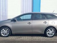 tweedehands Toyota Auris 1.8 Hybrid 136pk Aut Lease Plus Panoramadak