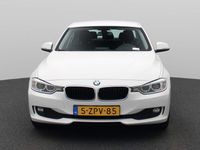 tweedehands BMW 316 3 Serie i High Executive | Navi | ECC | PDC | LMV | Xenon |