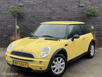 Occasion Mini ONE Salt 90 PK (66 kW) 2002 Geel Hatchback