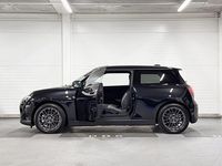 Nieuw Mini Cooper Essential 135 kW (184 PK) 2026 Midnight black ii (c4r) (donker zwart) Hatchback