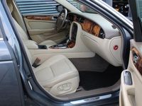 tweedehands Jaguar XJ 2.7 D V6 NAVIGATIE - YOUNGTIMER