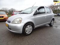 Occasion Toyota Yaris Sol 86 PK (63 kW) 2002 Grijs (metallic) Hatchback