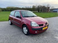 tweedehands Renault Clio II 1.4-16V Privilège | Nieuwe APK |Automaat