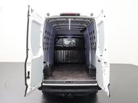 tweedehands Iveco Daily 35S18 3.0L Hi-Matic Automaat L2H2 | Luchtvering | | Led | Camera | 3-Persoons | 3500Kg Trekhaak