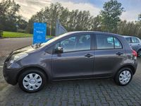 tweedehands Toyota Yaris 1.0 VVTi Acces Airco 5DR