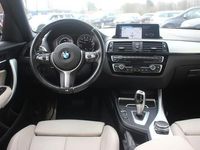 tweedehands BMW 118 118 i High Executive M Sport | Glasdak | Navigatie