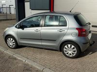 Occasion Toyota Yaris Sol 87 PK (63 kW) 2007 Grijs Hatchback