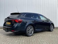 tweedehands Toyota Avensis Touring Sports 1.8 VVT-i Executive Automaat Pano C