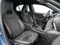 tweedehands Mercedes A180 136pk Business Solution AMG AUTOMAAT AMG Pakket / Camera / 18 inch / Widescreen / Stoelverwarming