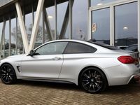 tweedehands BMW 430 4-SERIE Coupé (f32) i AUTOMAAT M-SPORT PLUS PACK Leer | Head Up | 1e Eigenaar | 360 Camera | 20 Inch Lm | Harman Kardon | Memory | Elect. Trekh. | Stoelverw.| Led |