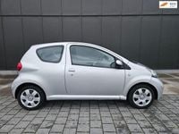 Occasion Toyota Aygo 68 PK (50 kW) 2007 Grijs Hatchback