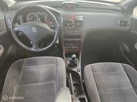 tweedehands Peugeot 307 2.0-16V XT Airco | Trekhaak | Dealer onderhouden