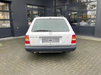 tweedehands Mercedes E200 (W124) TD |