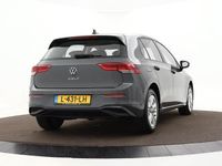 tweedehands VW Golf VIII 1.0 Tsi 110pk Life | ACC | DAB | Climatronic | P-Sensoren | Draadloos Opladen | 16'' Inch | Garantie t/m 18-06-2025 of 100.000km