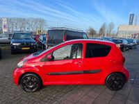 tweedehands Toyota Aygo 1.0-12V + - 5 Drs - Έlectric. ramen - Nw APK