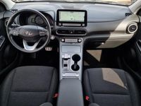 tweedehands Hyundai Kona EV Fashion 64 kWh Automaat / €2000,- Subsidie / 3 Fasen / CCS Snelladen / Actieradius 484KM WLTP