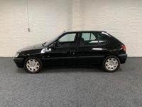 tweedehands Peugeot 306 1.8 XR kan niet in parkeerstand