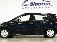 Occasion Mercedes B180 Ambition 122 PK (89 kW) 2012 Zwart (metallic) MPV