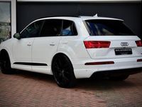 tweedehands Audi Q7 3.0 TDI e-tron S-Line Pano Head-Up Trekhaak ACC Keyless SoftClose NightVIsion Plug in Hybride