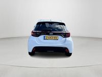 tweedehands Toyota Yaris 1.5 Hybrid Executive | 79.800 km | 2021 | Hybride Benzine