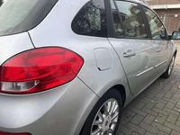 Occasion Renault Clio GrandTour Dynamique 101 PK (74 kW) 2010 Grijs Stationwagen