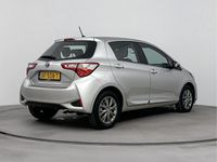 Occasion Toyota Yaris Hybrid Active 99 PK (72 kW) 2019 Zilver Hatchback