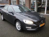 tweedehands Volvo S60 1.6 T3 Momentum TREKHAAK NAVI RUITVERWARMING 2xPDC