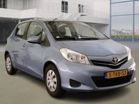tweedehands Toyota Yaris 1.3 VVT-i Now NL-auto met 87.400 km + NAP