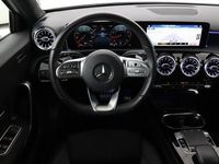 tweedehands Mercedes A200 AMG | Panoramadak | Stoelverwarming | Widescreen | Park Assist | Navigatie | Full LED | Sfeerverlichting | Sportstoelen
