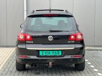 tweedehands VW Tiguan 2.0 TDI 4-Motion Automaat | Panormadak | Navigatie | Trekhaak |
