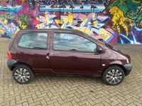 tweedehands Renault Twingo 1.2 Privilège airco stuurbekrachtiging stereo rijd heerlijk