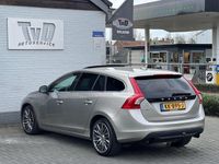 tweedehands Volvo V60 1.6 T4 Summum Automaat Trekhaak Dakraam PDC