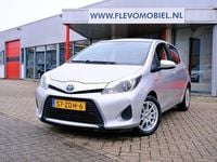 Occasion Toyota Yaris 75 PK (55 kW) 2012 Grijs Hatchback