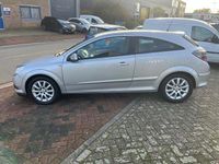 Occasion Opel Astra GTC 116 PK (85 kW) 2008 Grijs (metallic) Hatchback