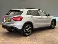 tweedehands Mercedes GLA180 Premium Plus | Automaat | Stoelverwarming | Leder\Stof | Navigatie | AGR Stoelen | Parkeersensoren | Bluetooth |