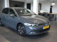 Occasion VW Golf VIII Business 112 PK (82 kW) 2023 Grijs Hatchback