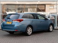 Occasion Toyota Auris Hybrid 136 PK (100 kW) 2018 Blauw Hatchback
