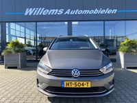 tweedehands VW Golf Sportsvan 1.2 TSI Highline Trekhaak wegklapbaar navigatie