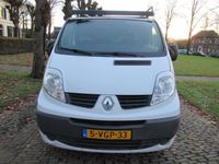 tweedehands Renault Trafic 2.0 dCi T29 L1H2 Airco Imperiaal Trekhaak 3 Persoons 6 Bak ***Nieuwe Koppeling***