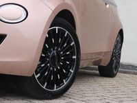 tweedehands Fiat 500e La Prima 42 kWh | Technology | JBL | Winter | Pano | 17"