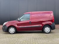 Occasion Opel Combo 90 PK (66 kW) 2013 Rood MPV